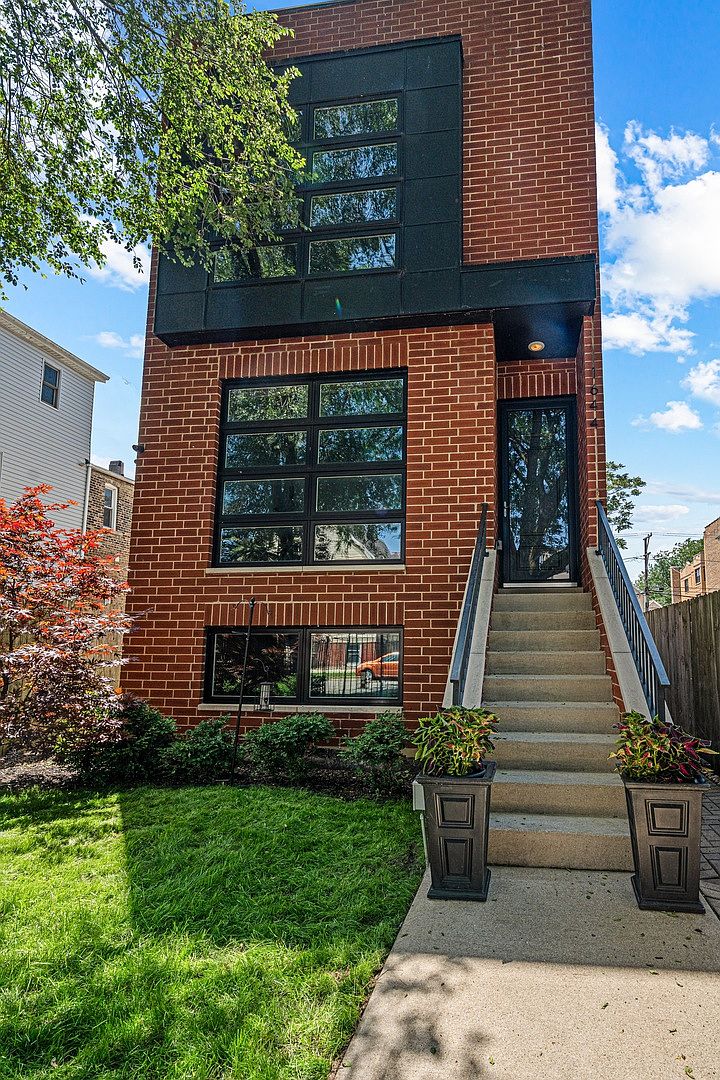 1644 N. Washtenaw Ave