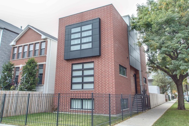 2703 W. Wabansia Ave